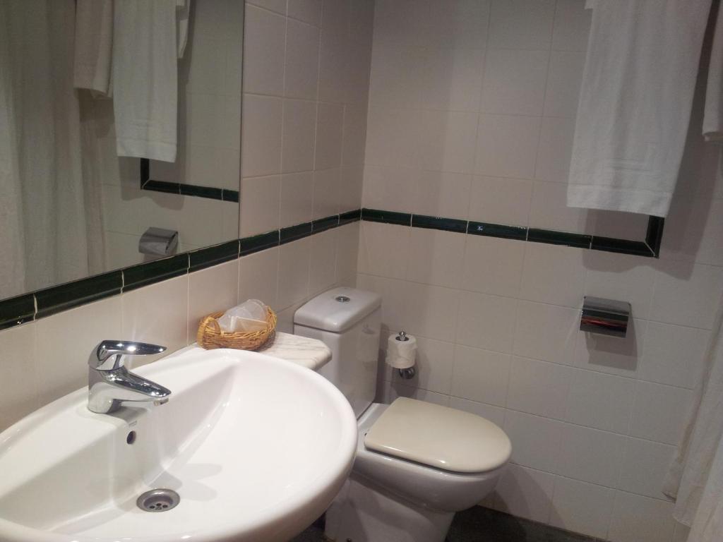 Hotel Área de Calahorra Habitación foto